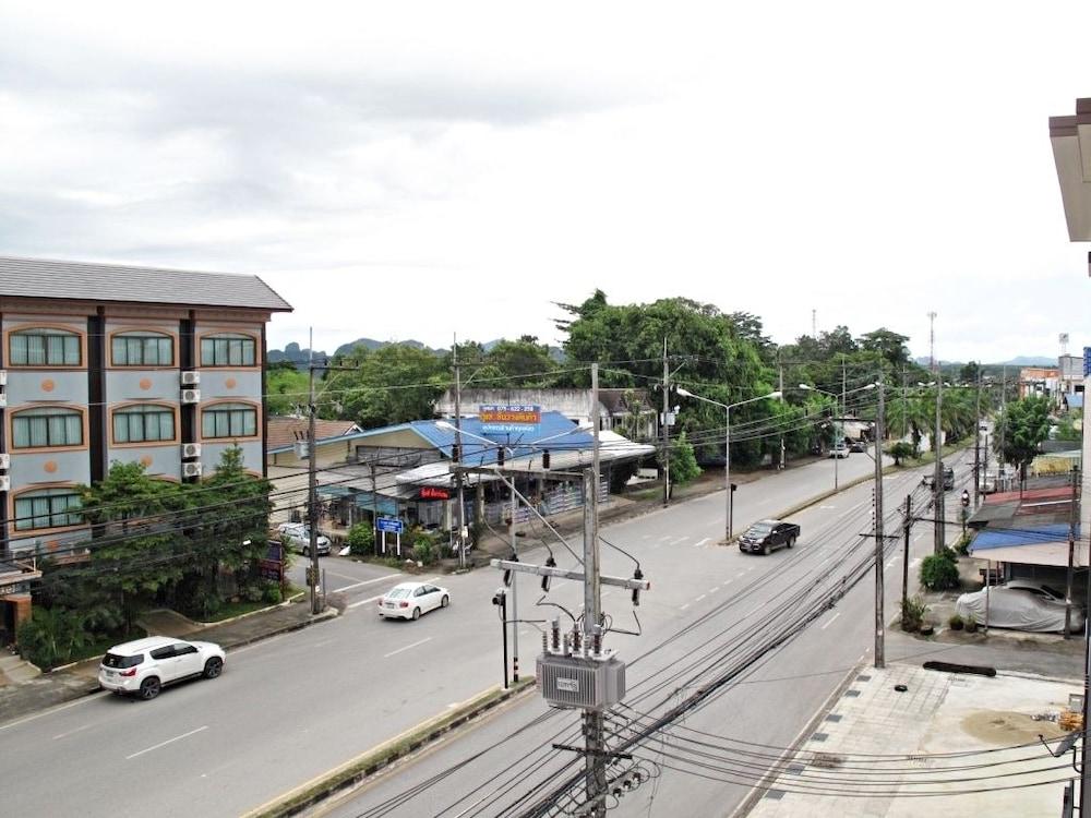 Well Timed Hotel Krabi Exterior foto